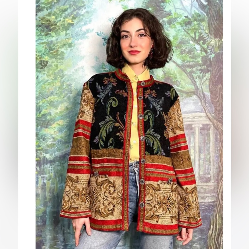Vintage 90s Sag Harbor Red
Tapestry Button Front House Coat
Jacket Sz 8
